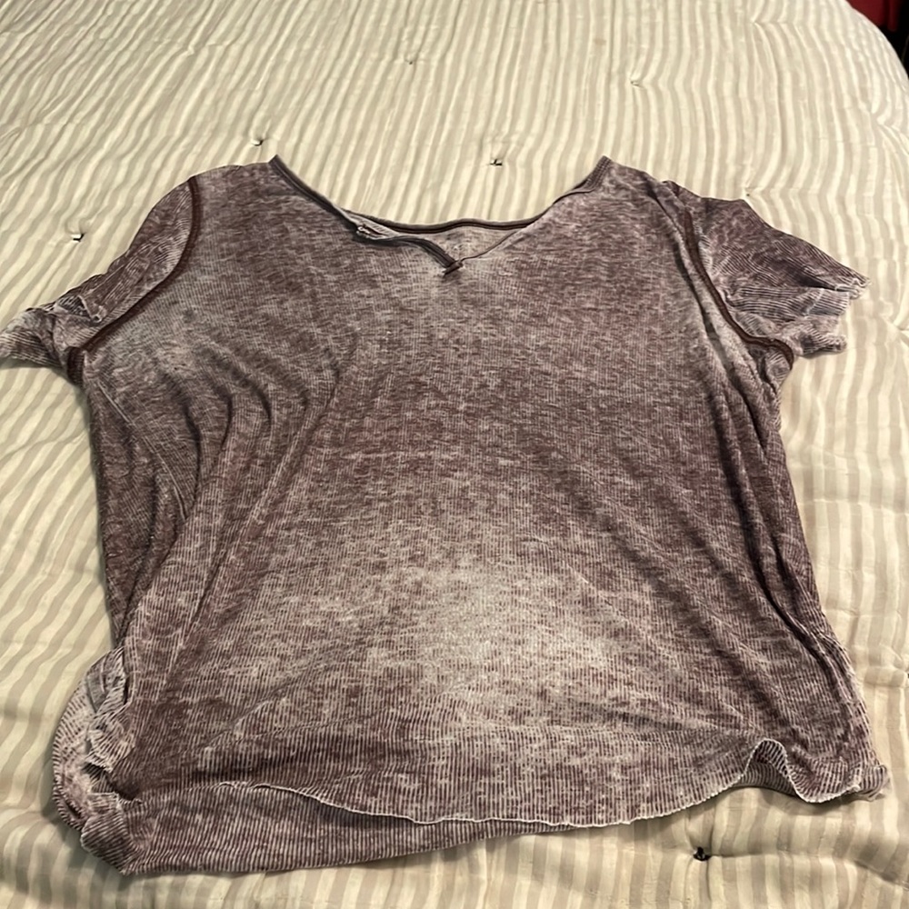 (SOLD) Woman’s Large American Eagle Purple Washed T-Shirt